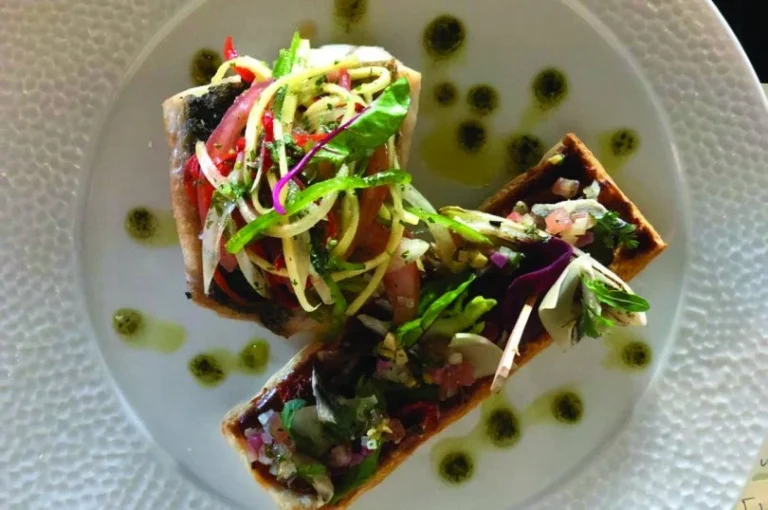 HOLL0679-14-e1608229790889-810x538