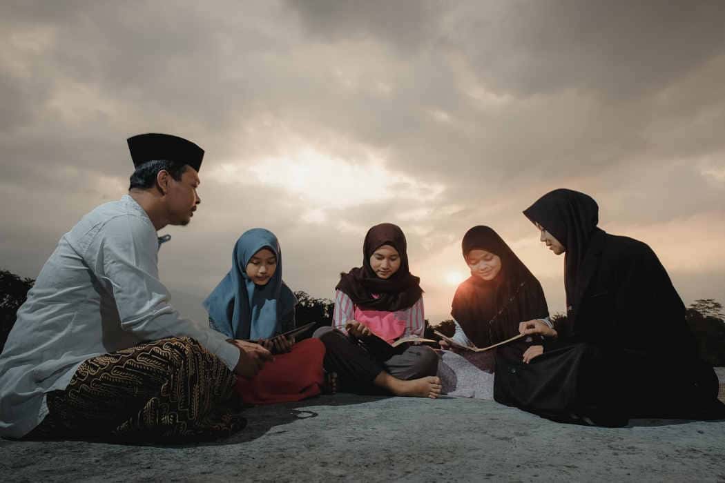 Repenser l'anthropologie à la lumière des « mondes musulmans » Mizane.info